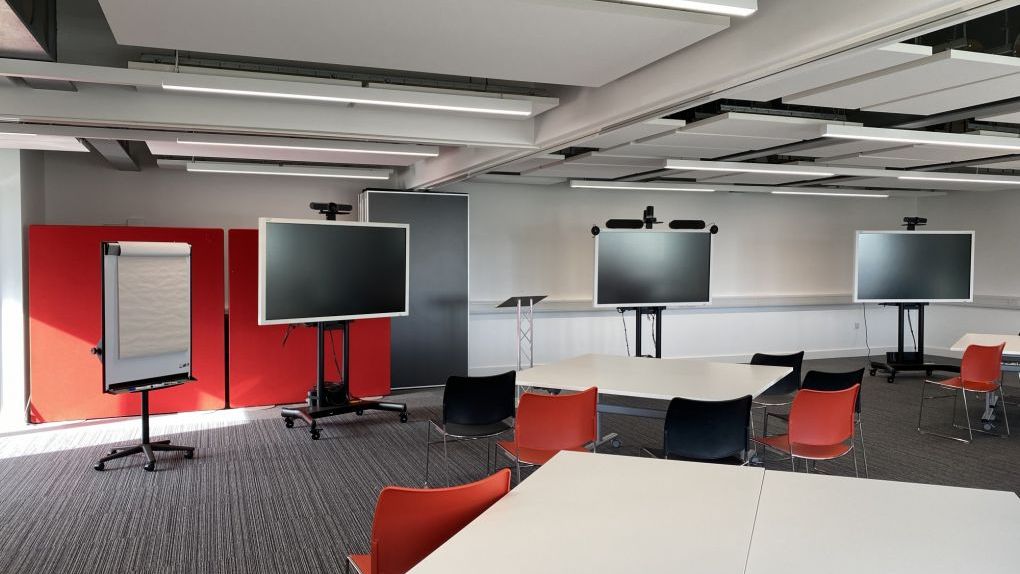 The Hub is a flexible meeting space with AV equipment