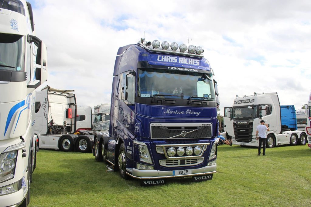 Truck Convoy