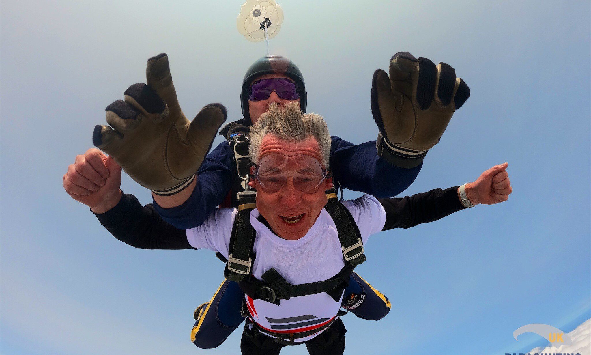 Big Leaaap sky diver